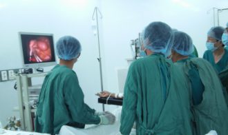 Trung tâm Y tế huyện Trà Cú phẫu thuật thành công cắt ruột thừa nội soi
